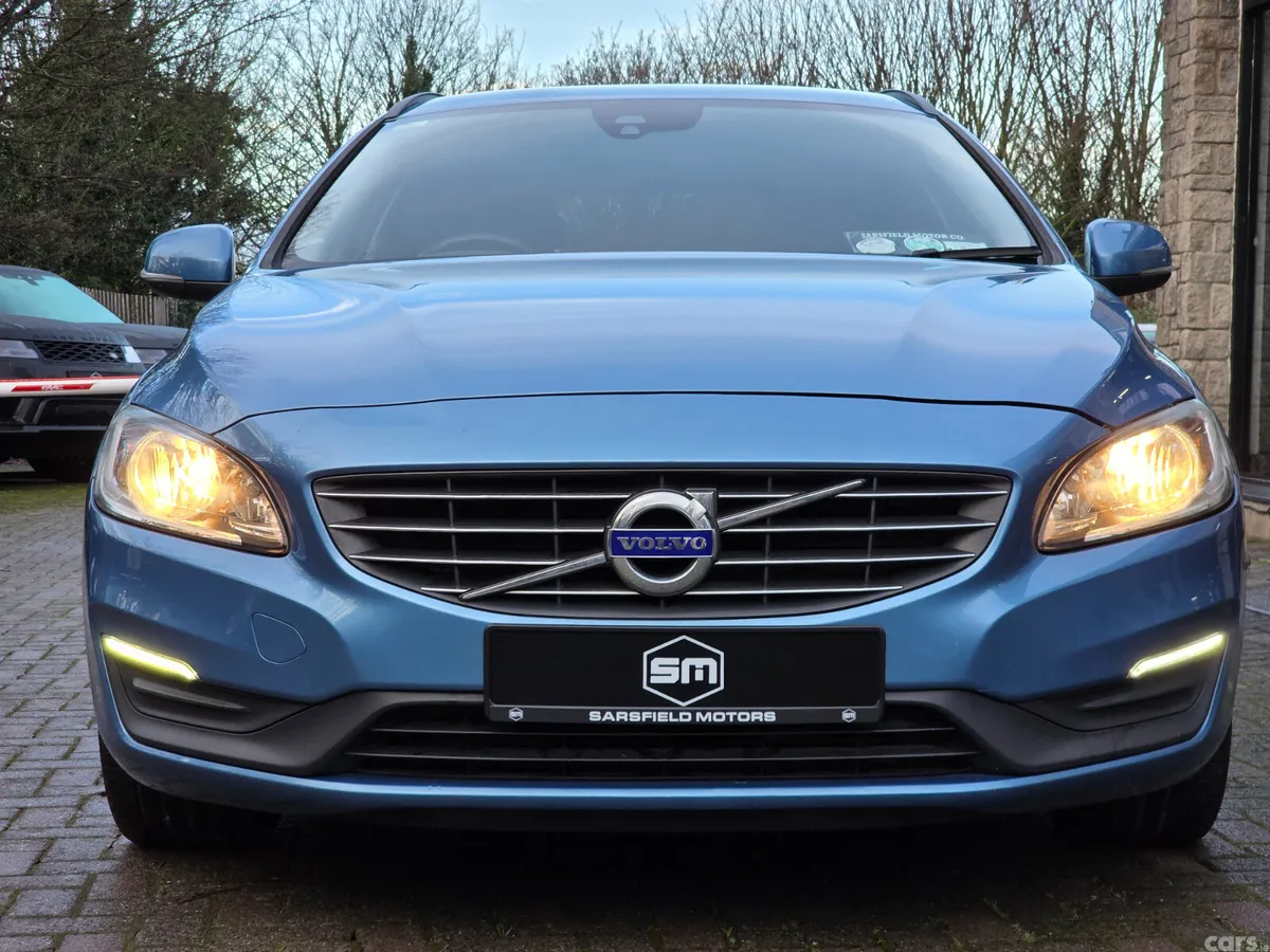 Volvo V60 Estate, Diesel Plug-in Hybrid, 2017, Blue