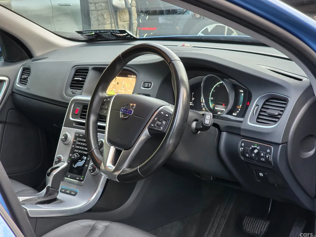 Volvo V60 Estate, Diesel Plug-in Hybrid, 2017, Blue