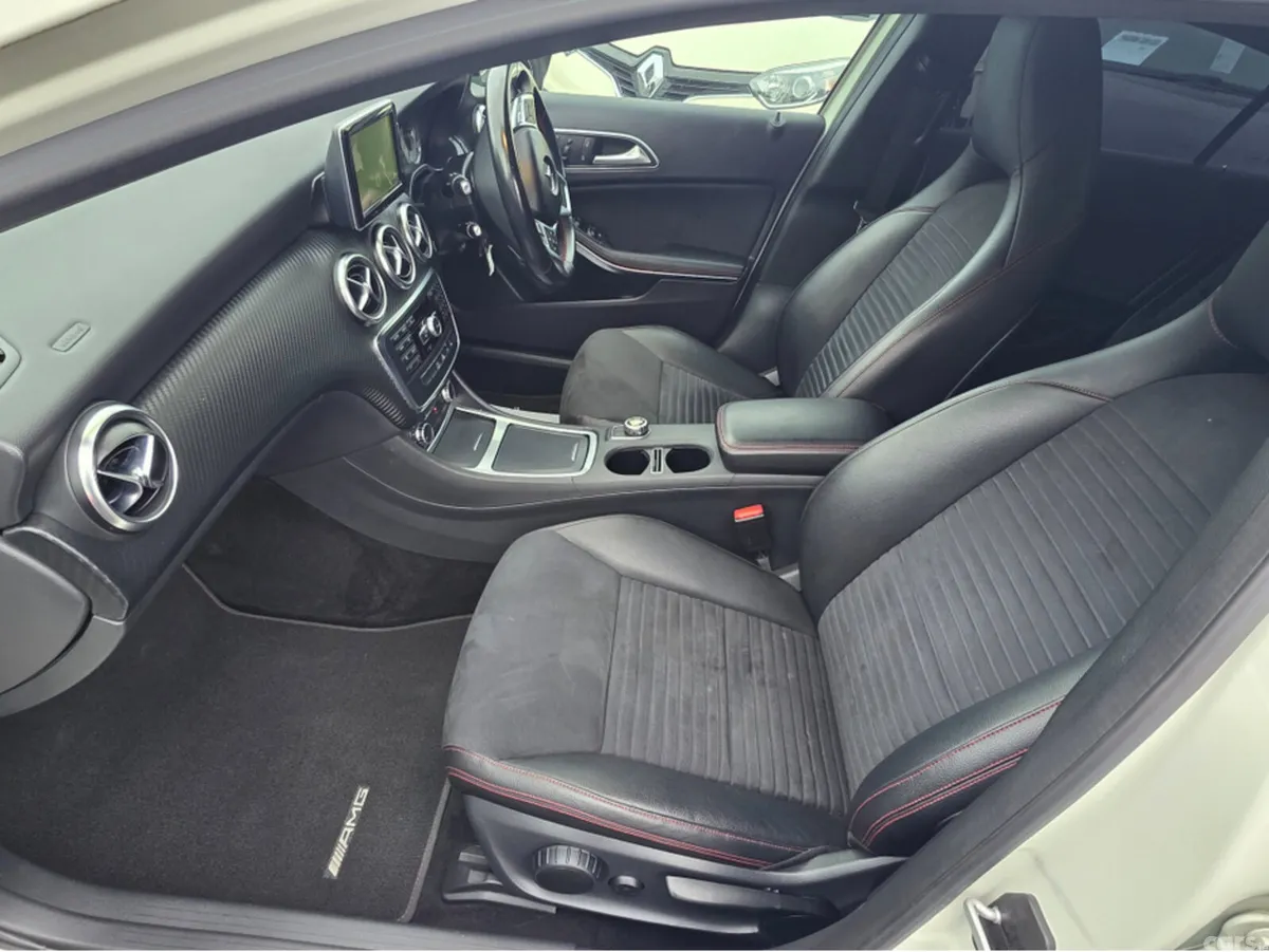 Mercedes-Benz A-Class Hatchback, Petrol, 2014, White