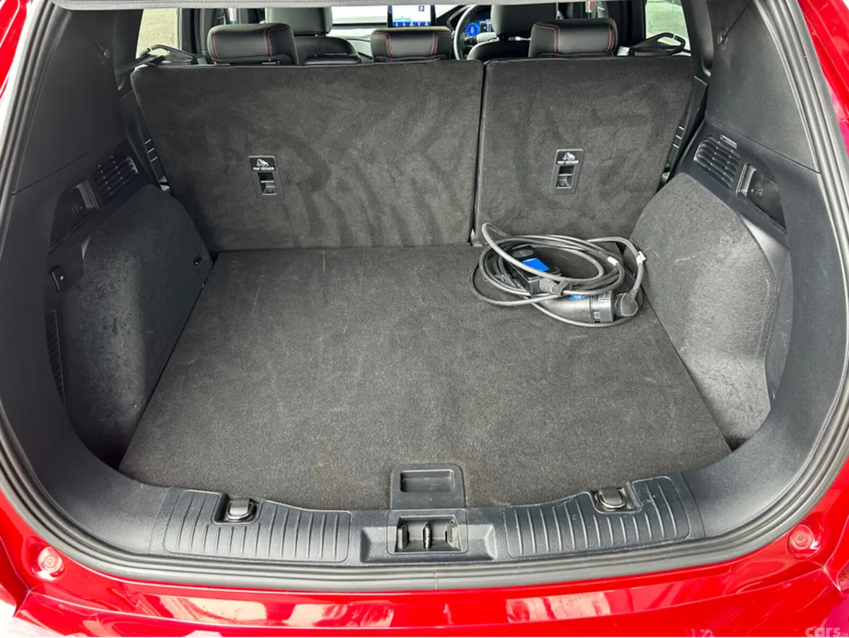 Ford Kuga MPV, Petrol Plug-in Hybrid, 2023, Red