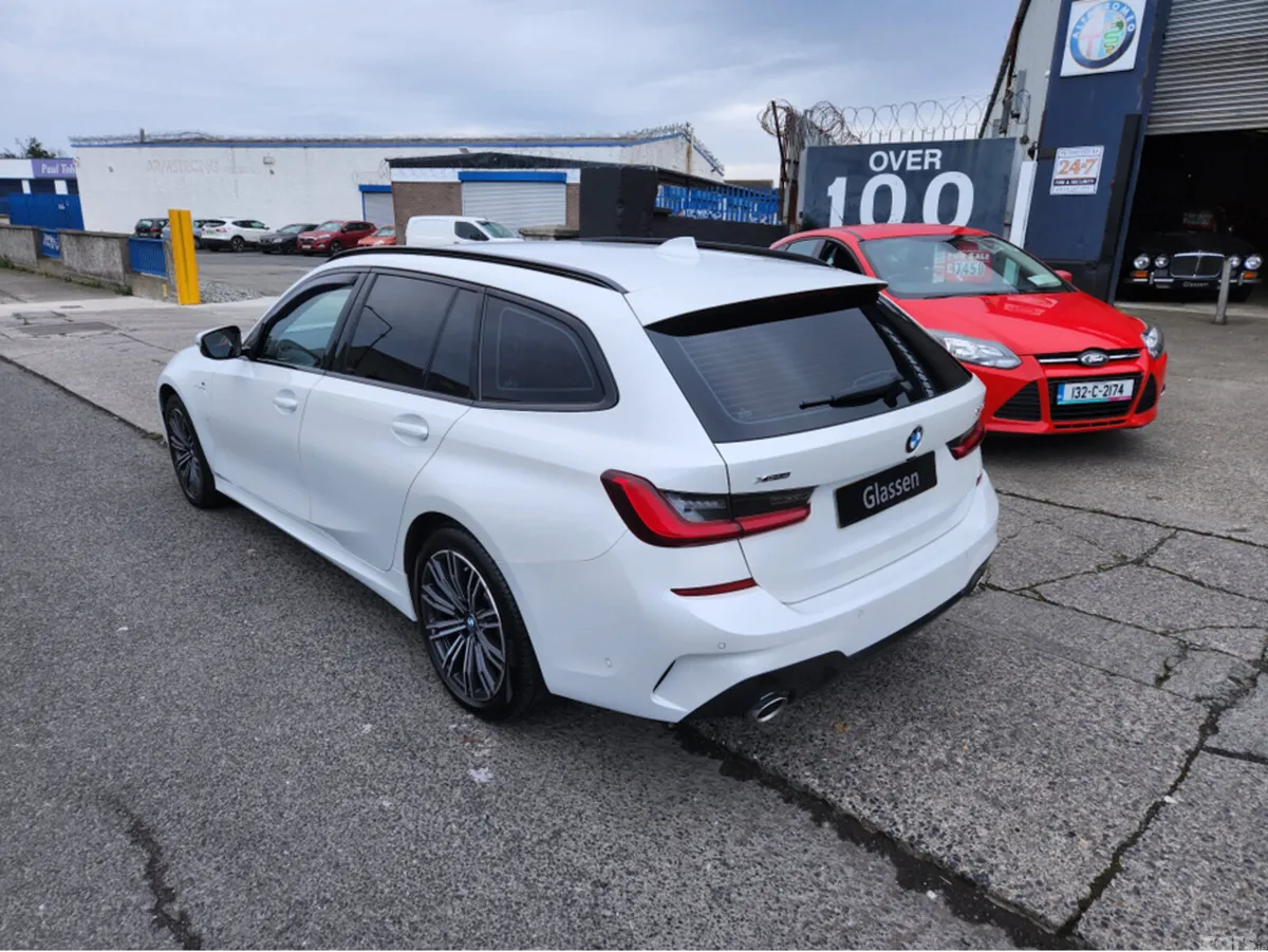 BMW 3-Series Estate, Petrol Plug-in Hybrid, 2021, White