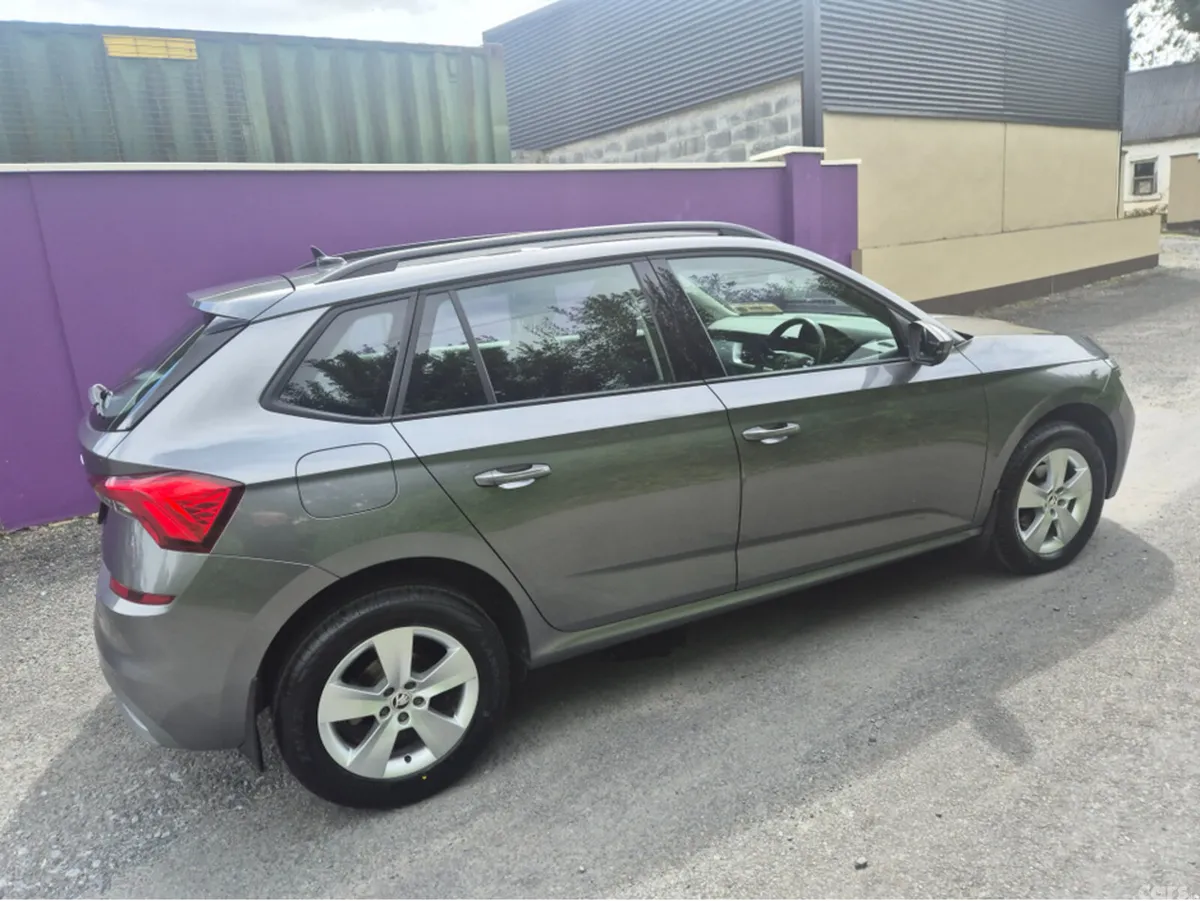 Skoda Kamiq Hatchback, Petrol, 2022, Grey
