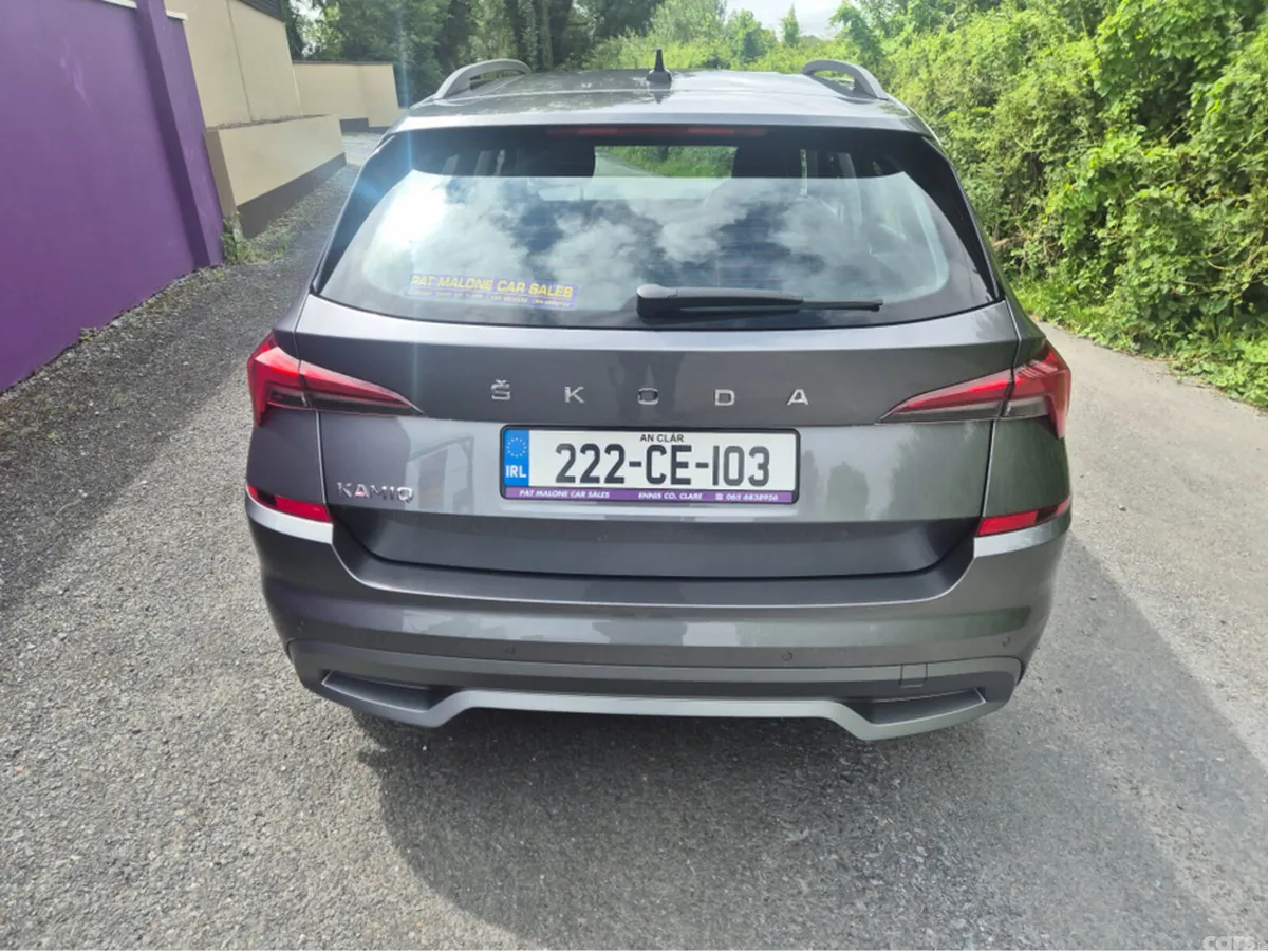 Skoda Kamiq Hatchback, Petrol, 2022, Grey