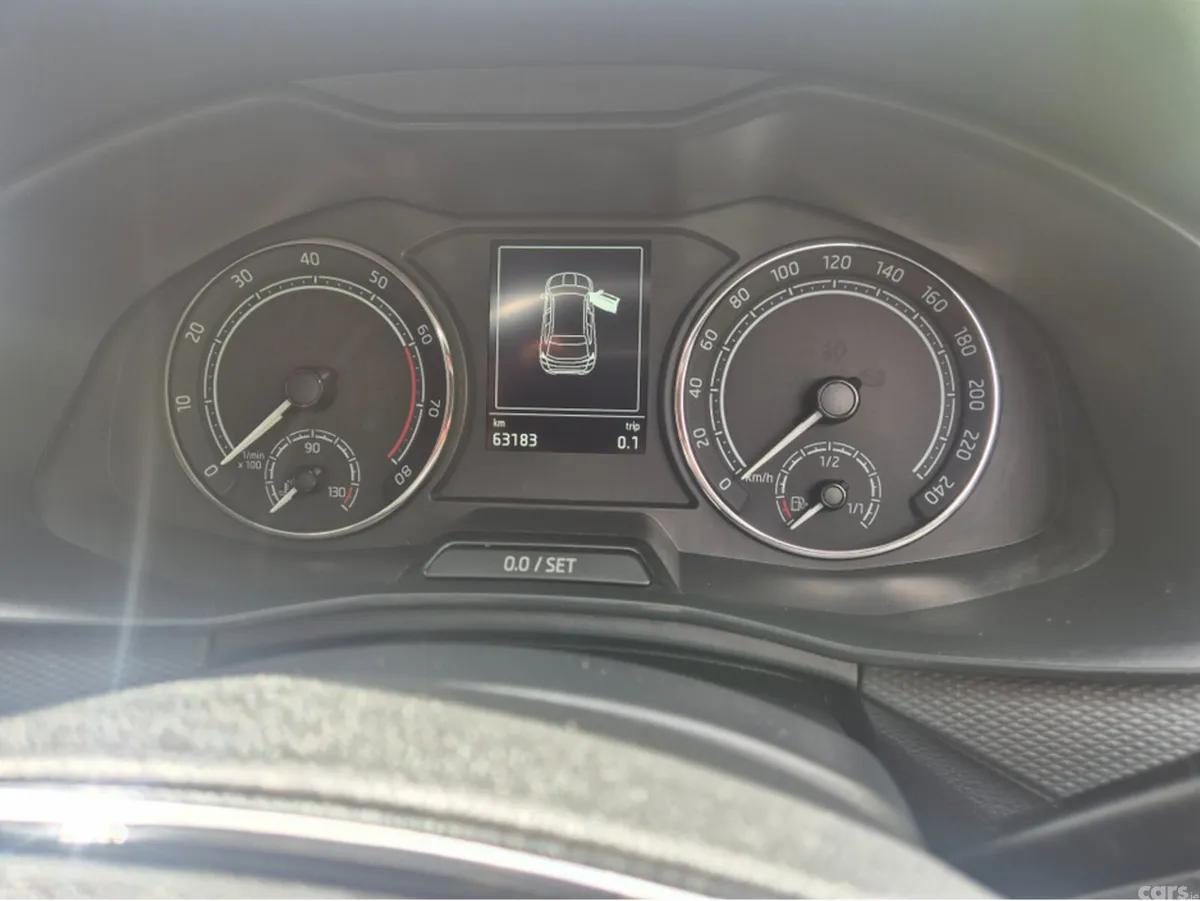 Skoda Kamiq Hatchback, Petrol, 2022, Grey