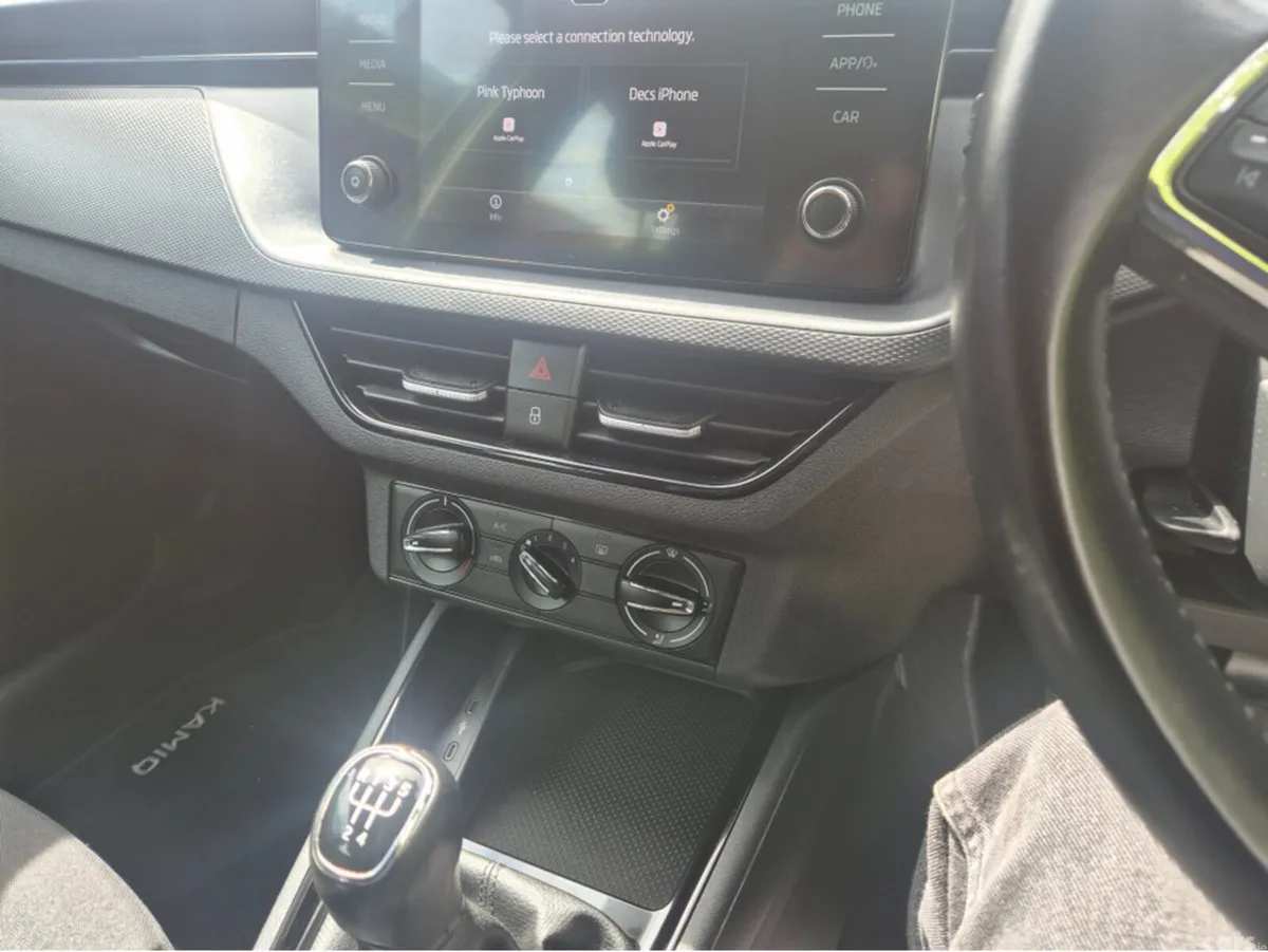 Skoda Kamiq Hatchback, Petrol, 2022, Grey