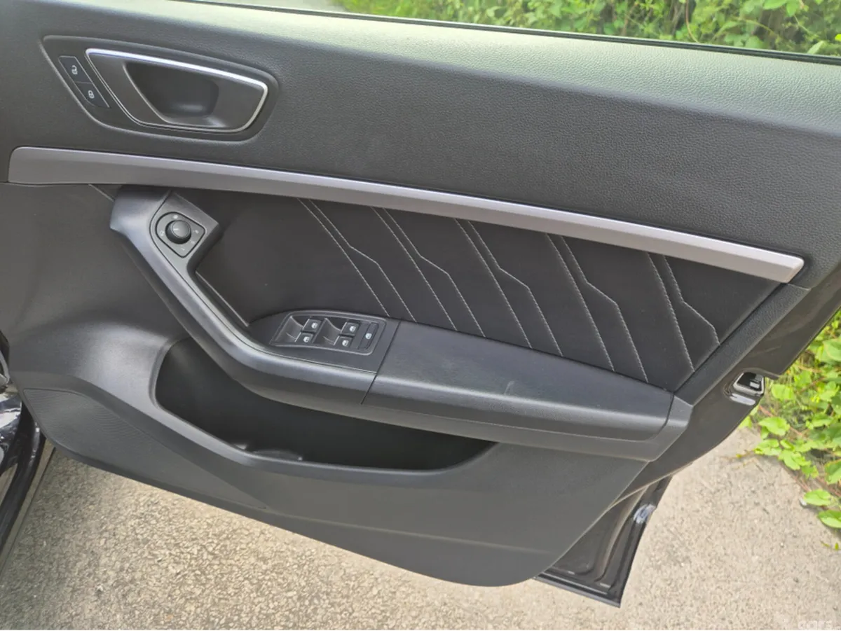 SEAT Ateca Hatchback, Diesel, 2022, Black