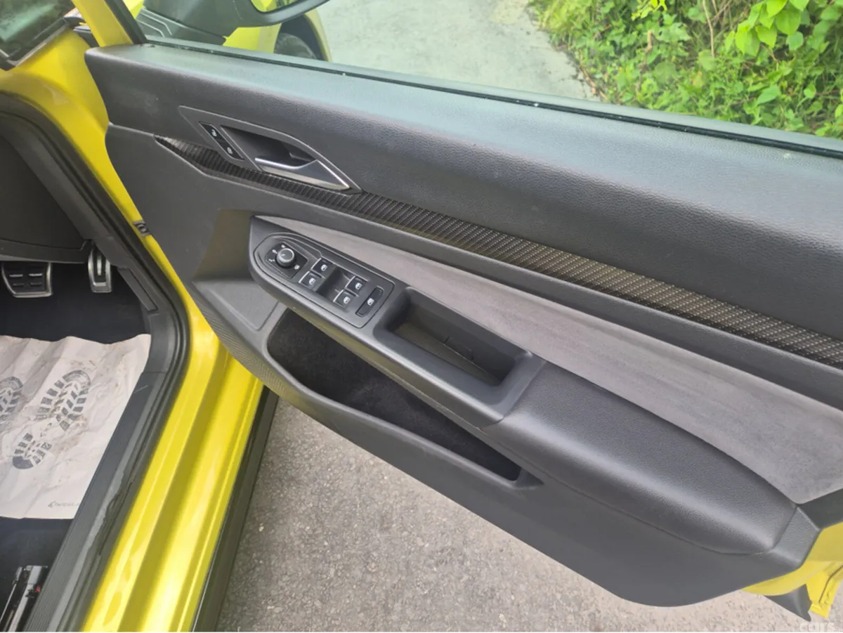 Volkswagen Golf Hatchback, Diesel, 2021, Yellow