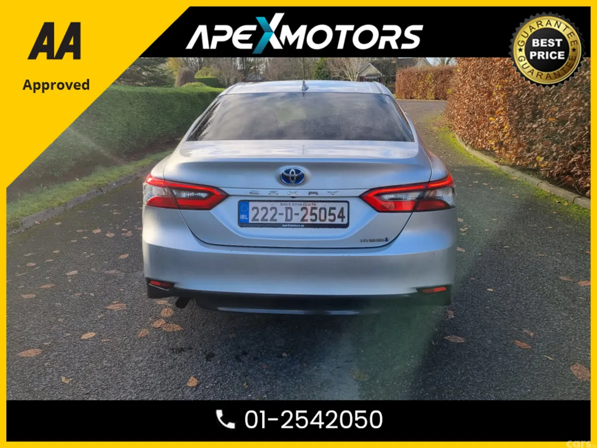 Toyota Camry Saloon, Petrol Hybrid, 2022, Silver
