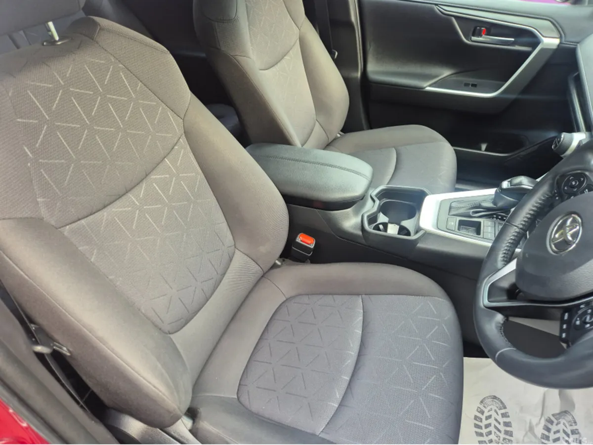 Toyota RAV4 Estate, Petrol Hybrid, 2021, Red