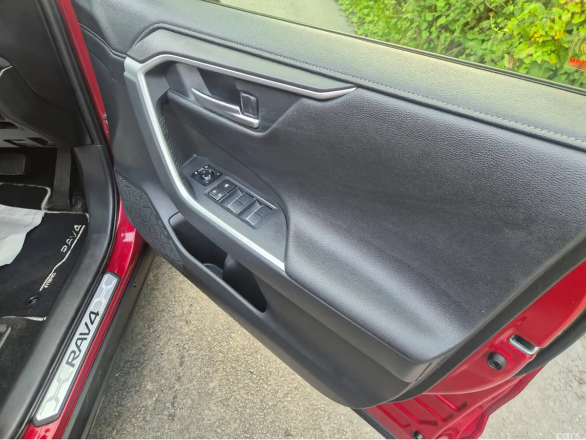 Toyota RAV4 Estate, Petrol Hybrid, 2021, Red