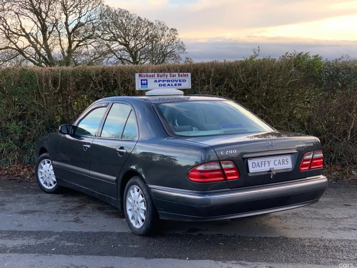 Mercedes-Benz E-Class Saloon, Petrol, 2000, Grey