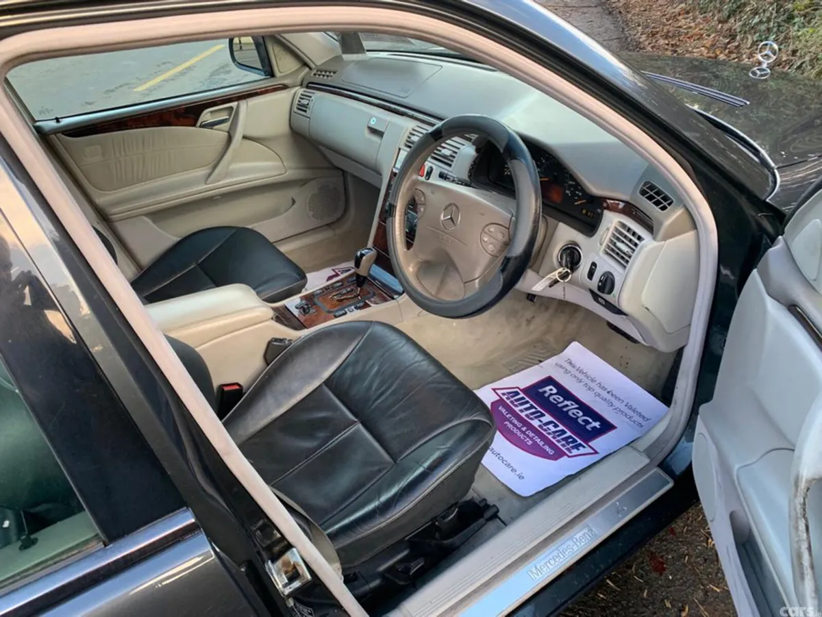Mercedes-Benz E-Class Saloon, Petrol, 2000, Grey