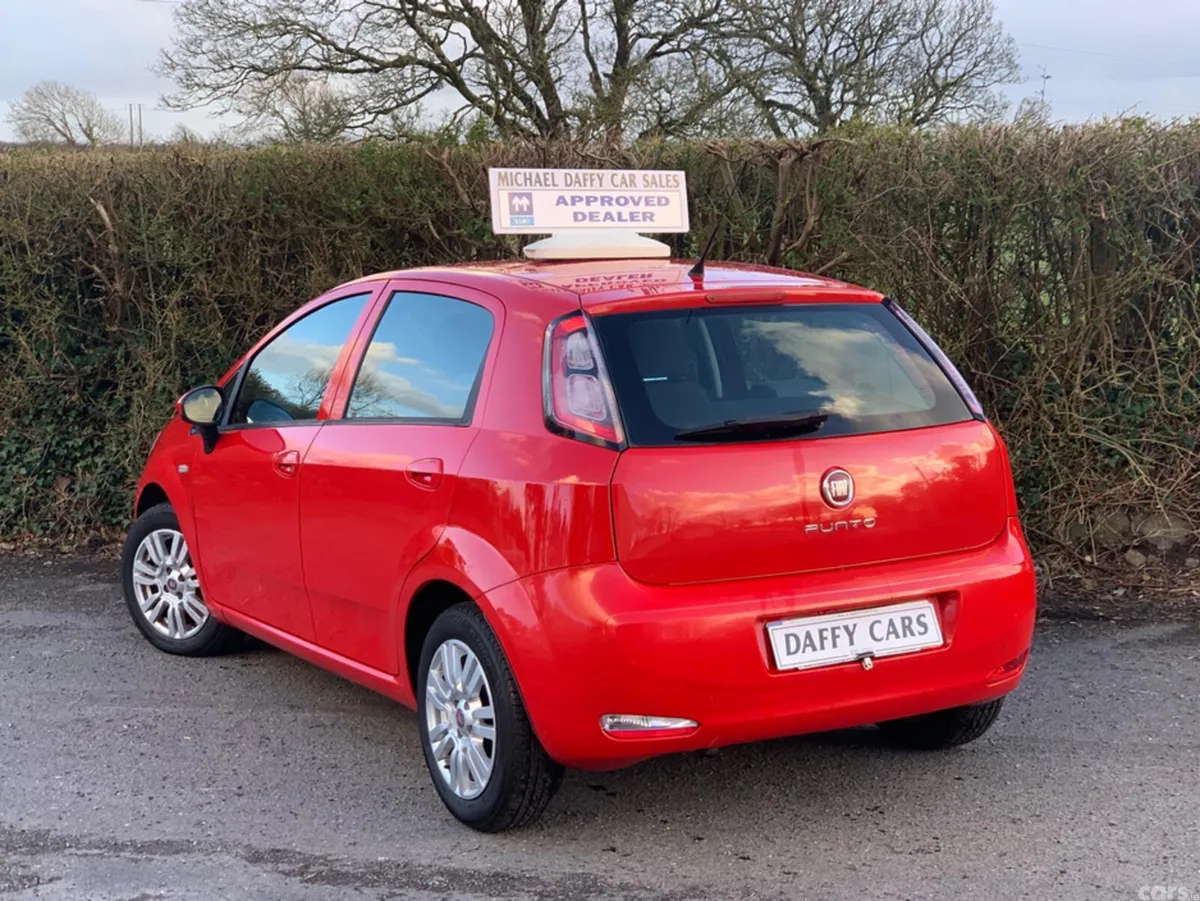 Fiat Punto MPV, Diesel, 2012, Red