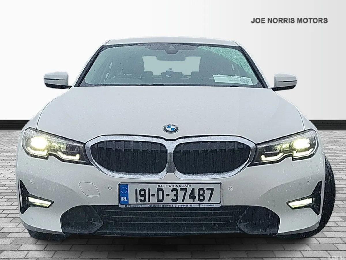 BMW 3-Series Saloon, Diesel, 2019, White