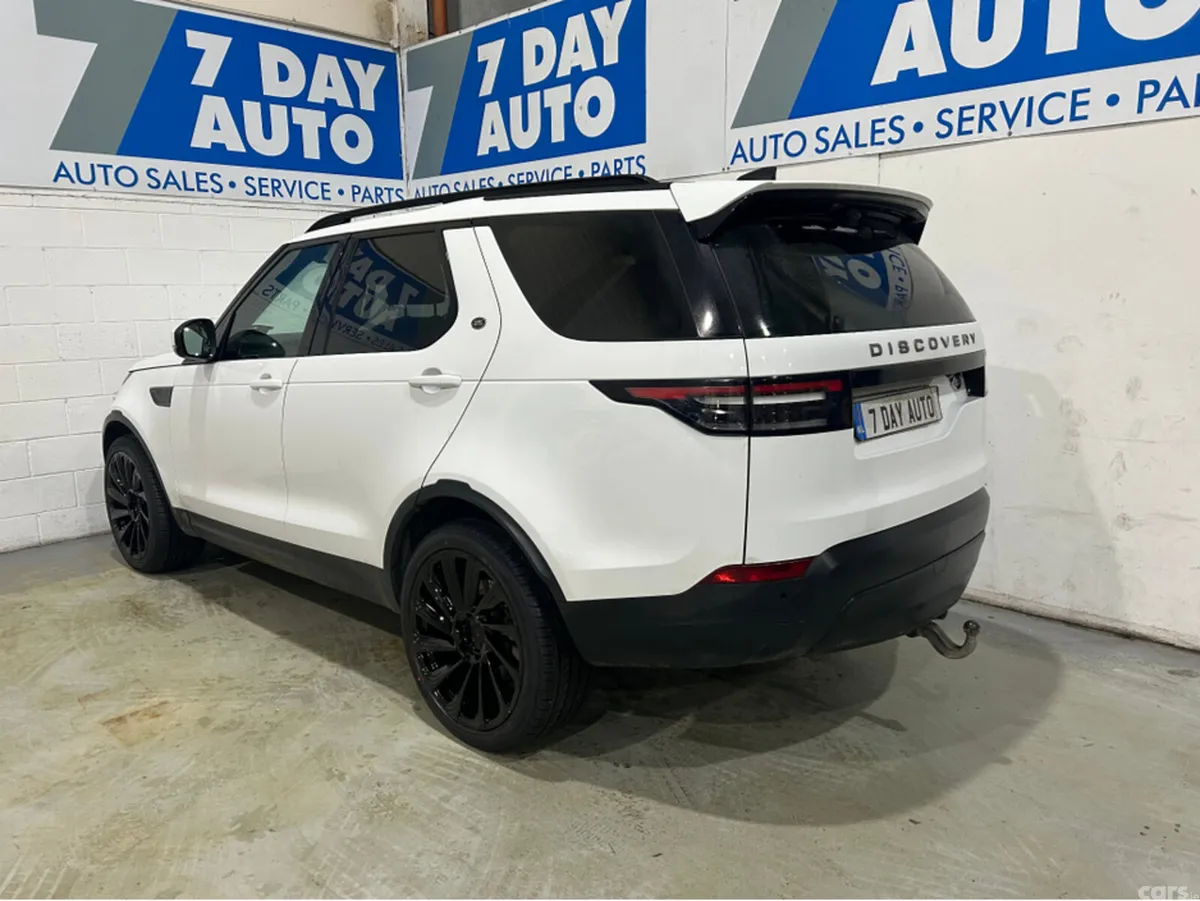 Land Rover Discovery Estate, Diesel, 2017, White