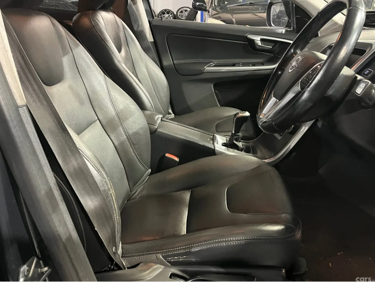 Volvo XC60 Estate, Diesel, 2014, Grey