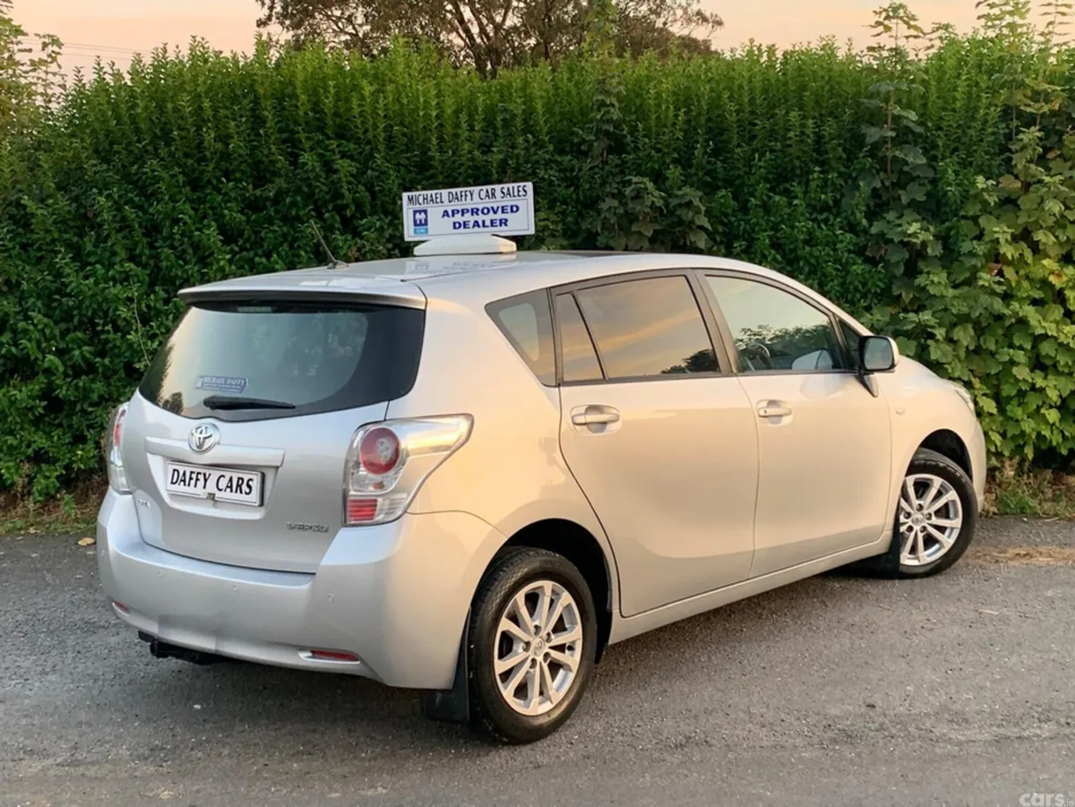 Toyota Verso MPV, Diesel, 2011, Silver