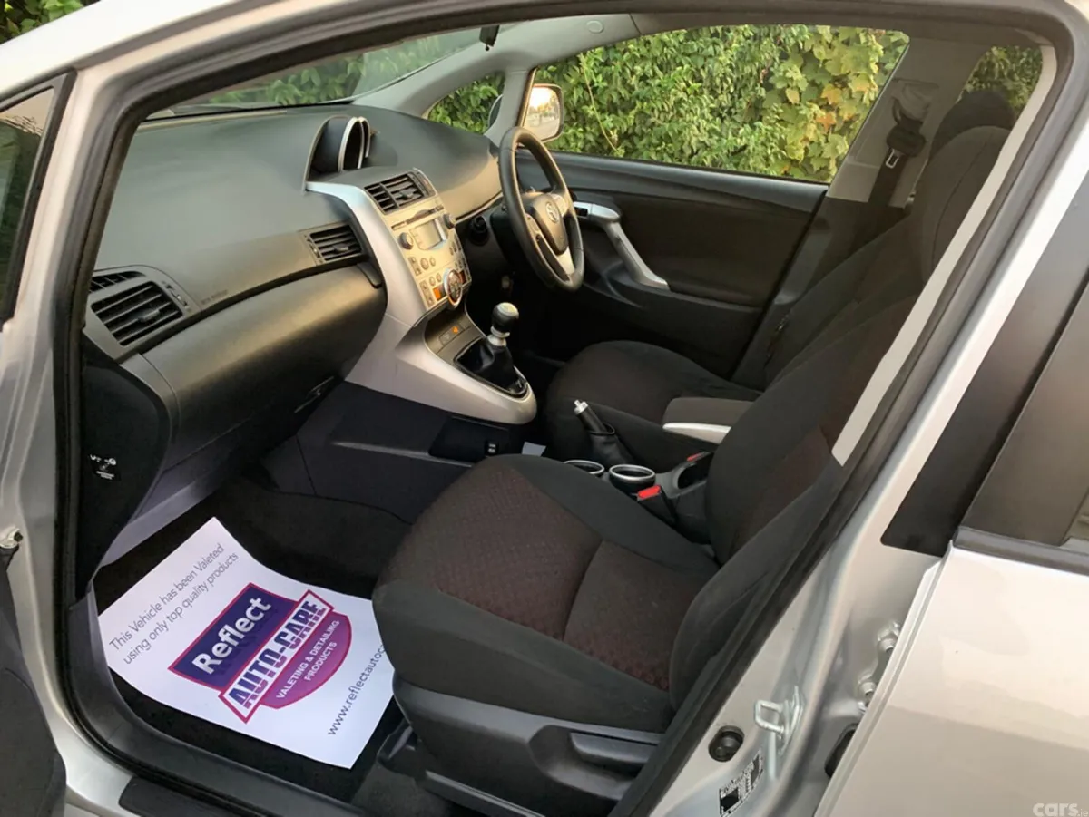 Toyota Verso MPV, Diesel, 2011, Silver