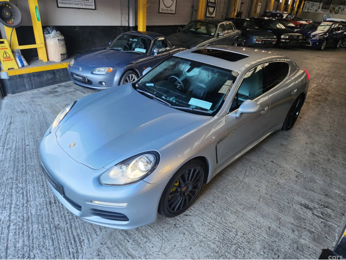 Porsche Panamera Hatchback, Petrol Plug-in Hybrid, 2013, Silver