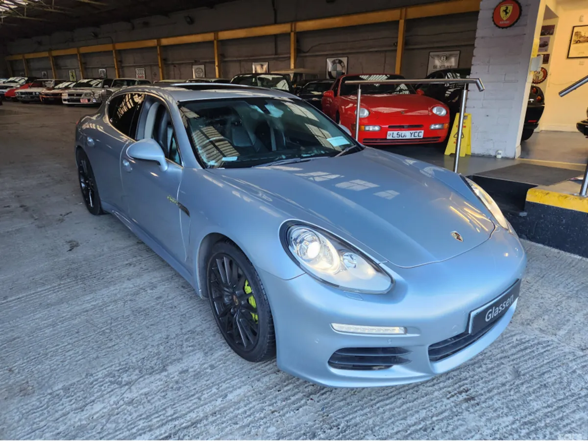 Porsche Panamera Hatchback, Petrol Plug-in Hybrid, 2013, Silver