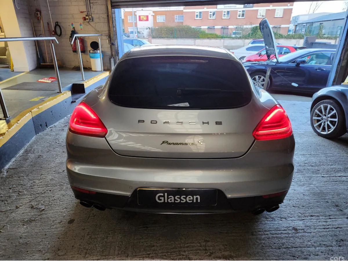 Porsche Panamera Hatchback, Petrol Plug-in Hybrid, 2013, Silver