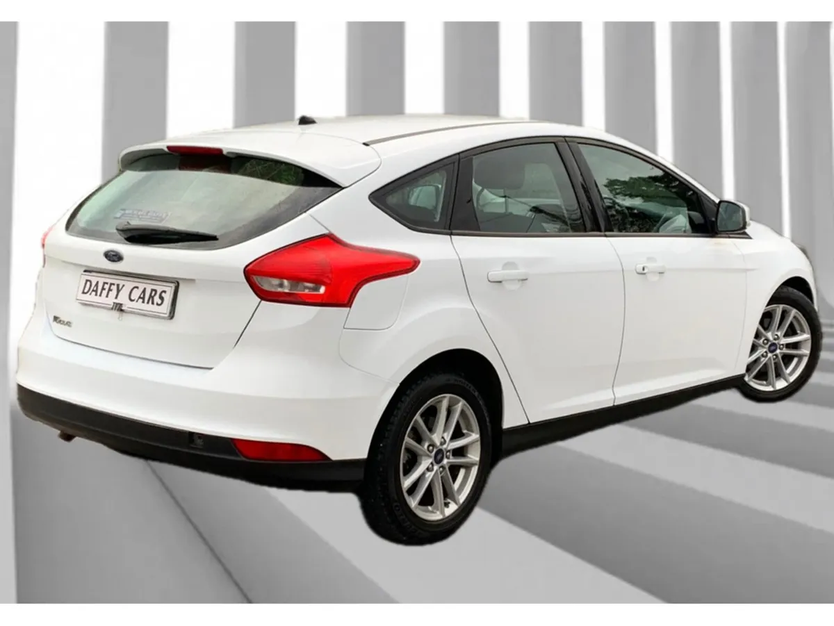 Ford Focus Hatchback, Diesel, 2016, White