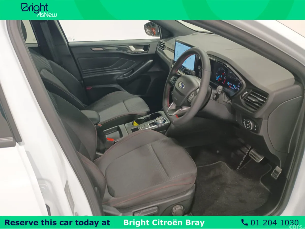 Ford Focus Hatchback, Diesel, 2024, White