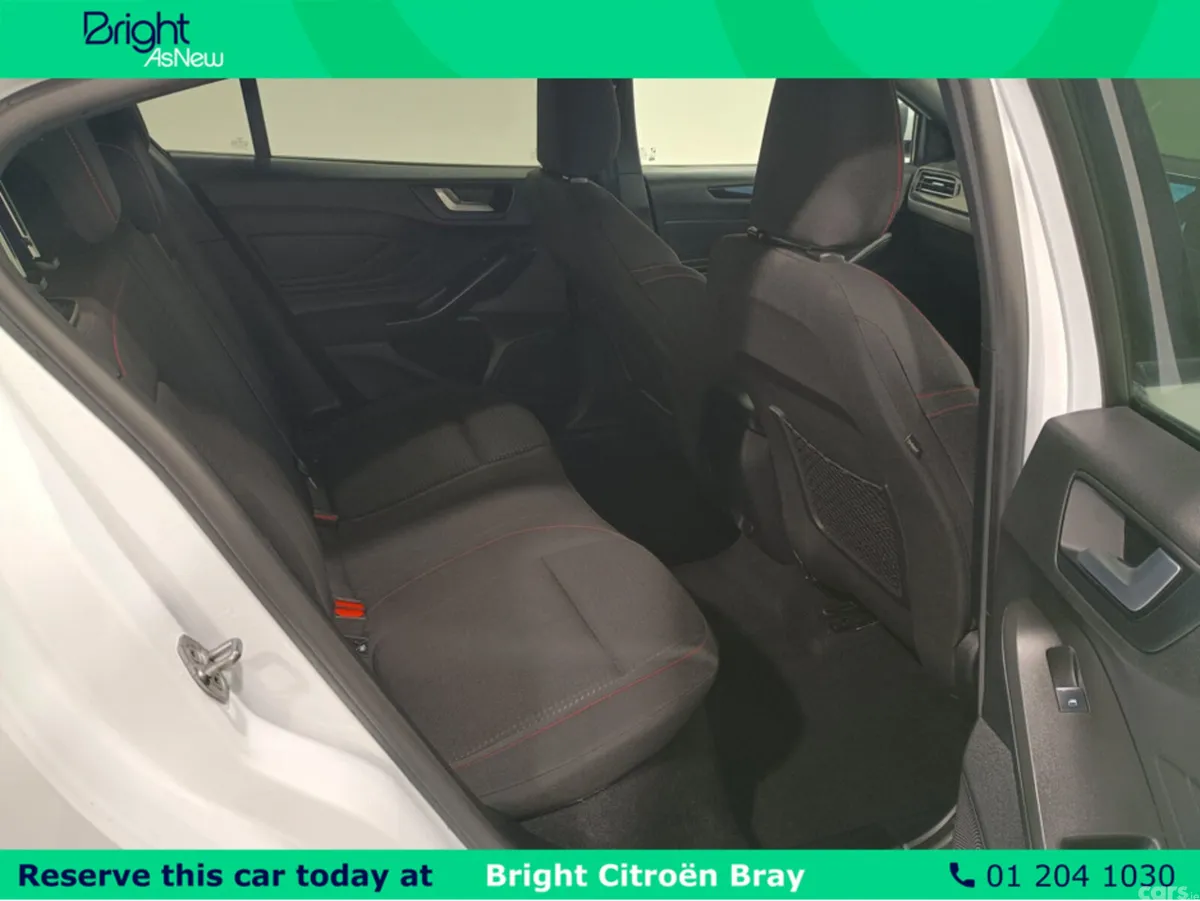 Ford Focus Hatchback, Diesel, 2024, White