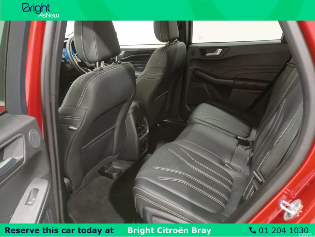 Ford Kuga MPV, Petrol Plug-in Hybrid, 2022, Red