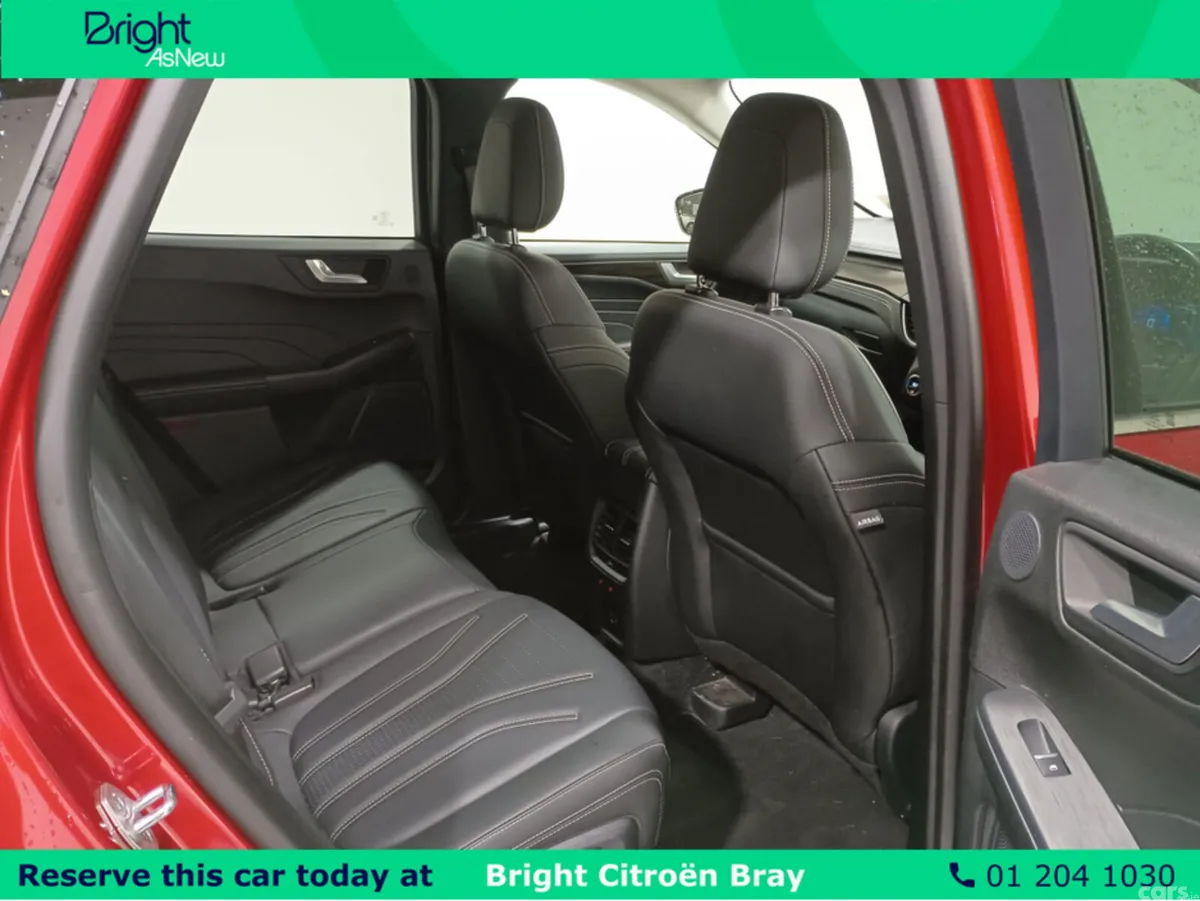 Ford Kuga MPV, Petrol Plug-in Hybrid, 2022, Red