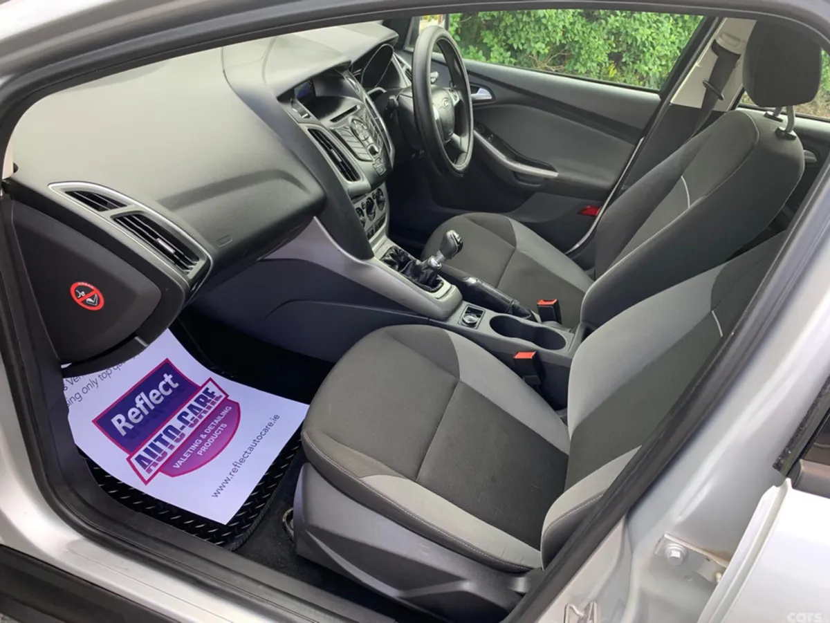Ford Focus Hatchback, Diesel, 2012, Silver