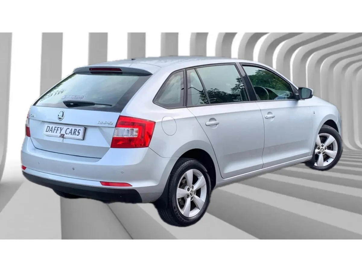 Skoda Rapid Hatchback, Diesel, 2014, Silver