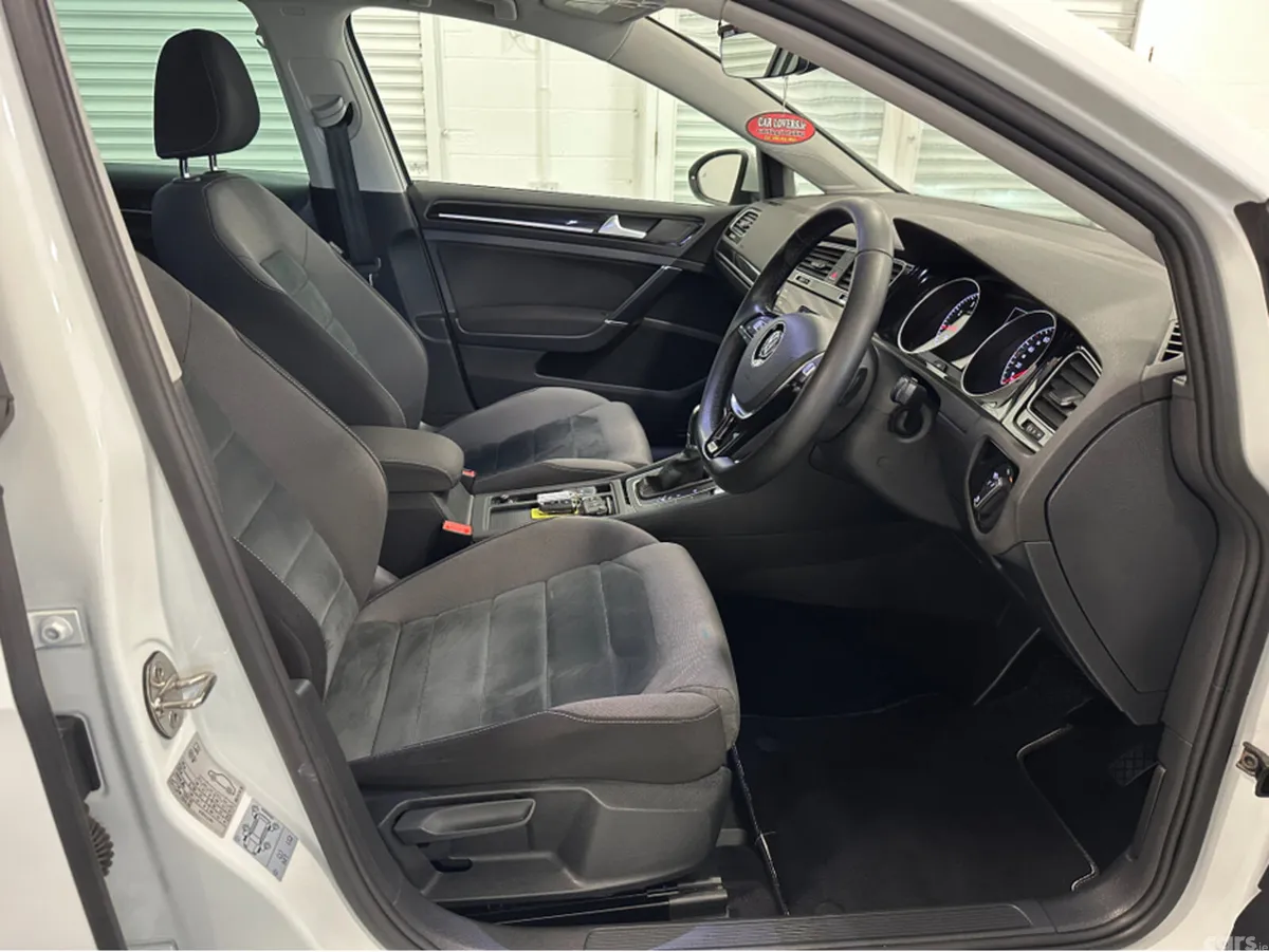 Volkswagen Golf Hatchback, Petrol, 2018, White