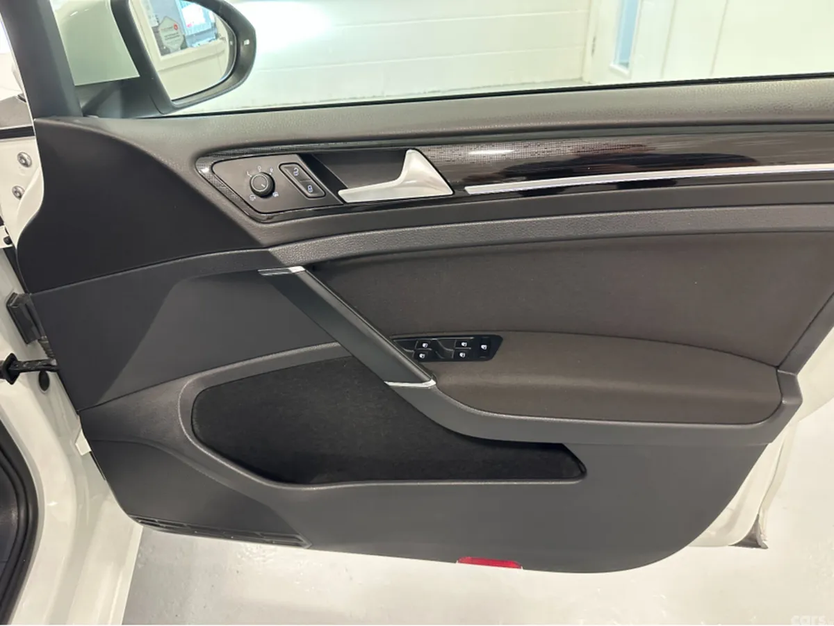 Volkswagen Golf Hatchback, Petrol, 2018, White