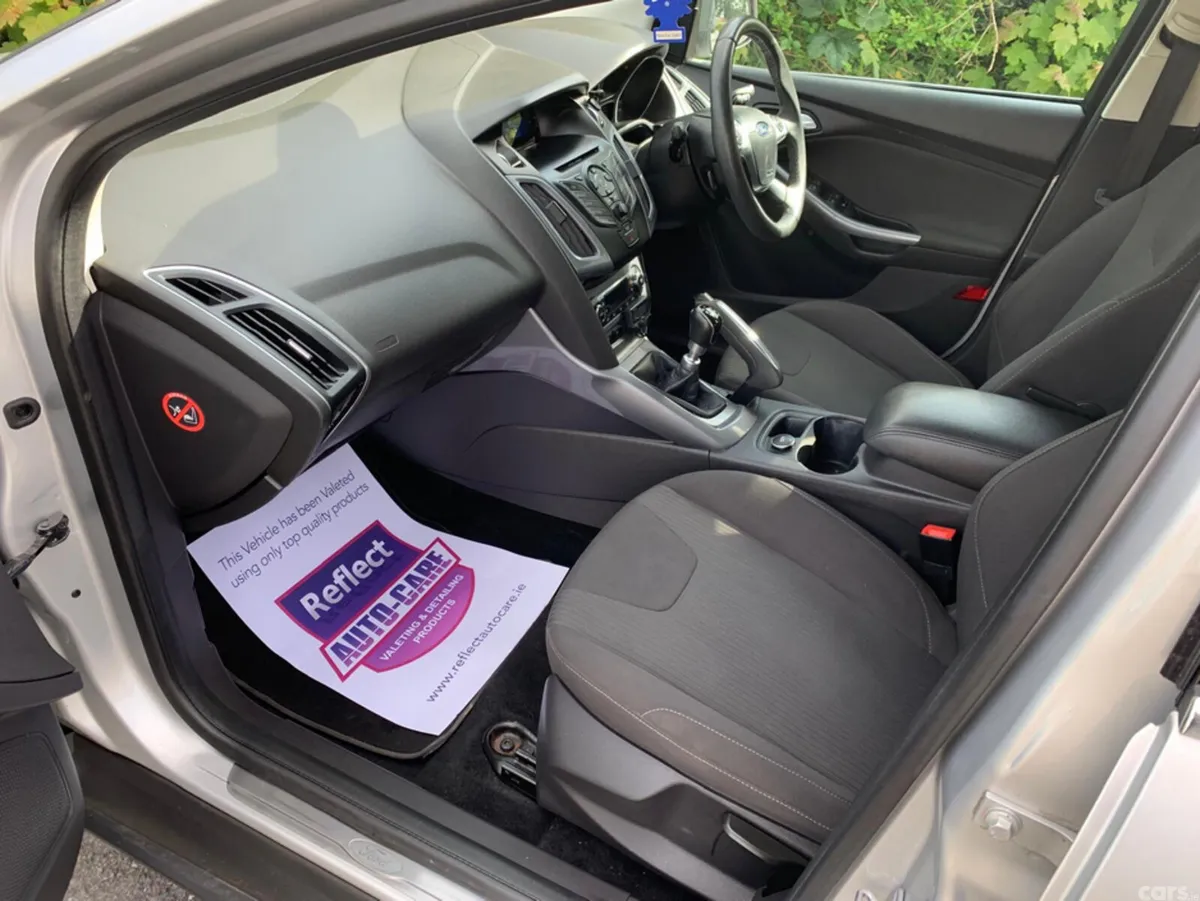 Ford Focus Saloon, Diesel, 2011, Silver