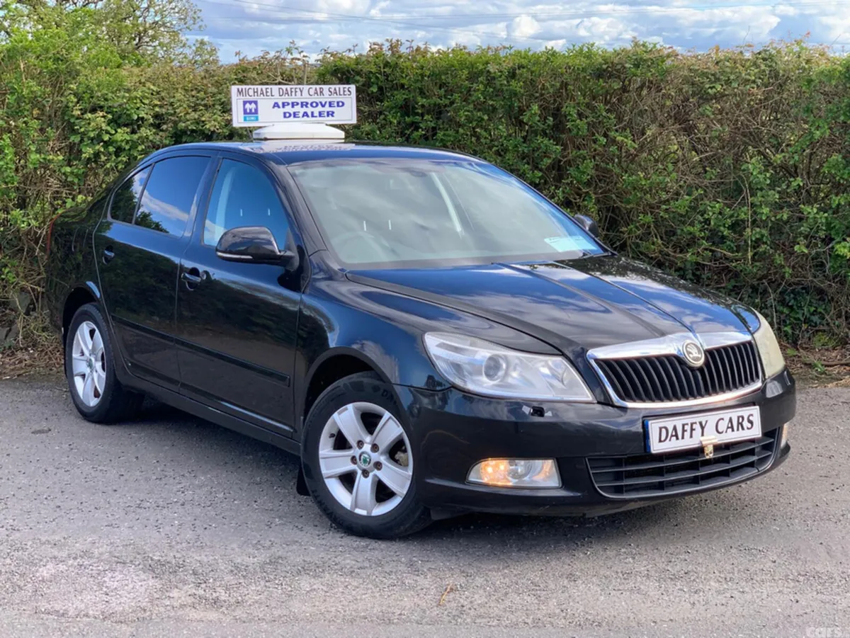 Skoda Octavia Hatchback, Diesel, 2012, Black
