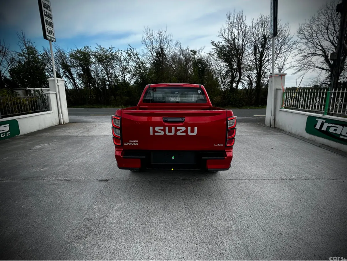 Isuzu D-Max Pick Up, Diesel, 2026, Orange