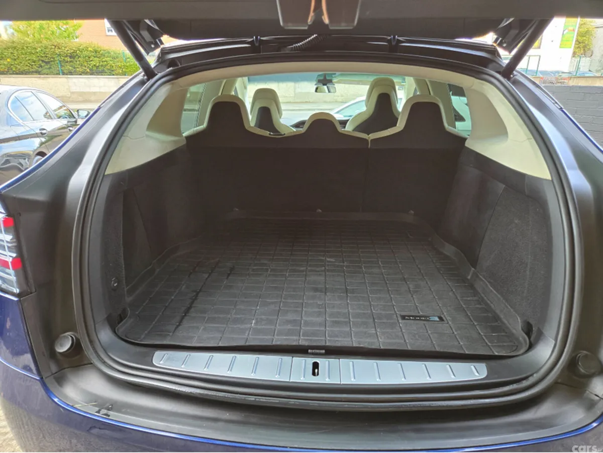 Tesla Model X MPV, Electric, 2019, Blue