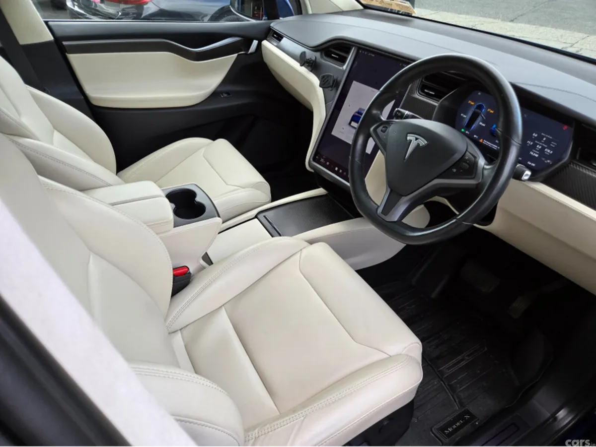 Tesla Model X MPV, Electric, 2019, Blue