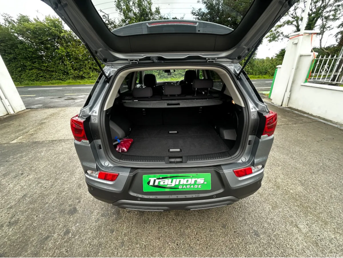 KGM Korando MPV, Diesel, 2025, Grey
