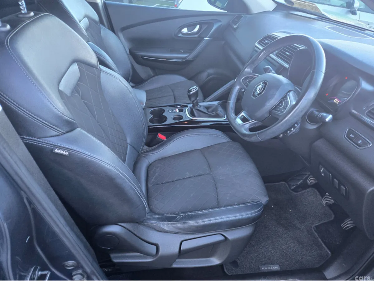 Renault Kadjar SUV, Petrol, 2020, Grey