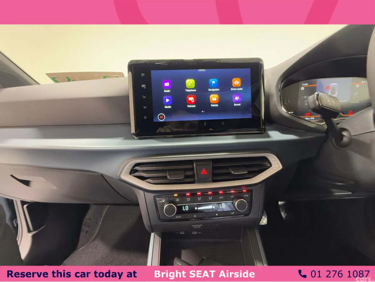 SEAT Arona Hatchback, Petrol, 2025, Blue