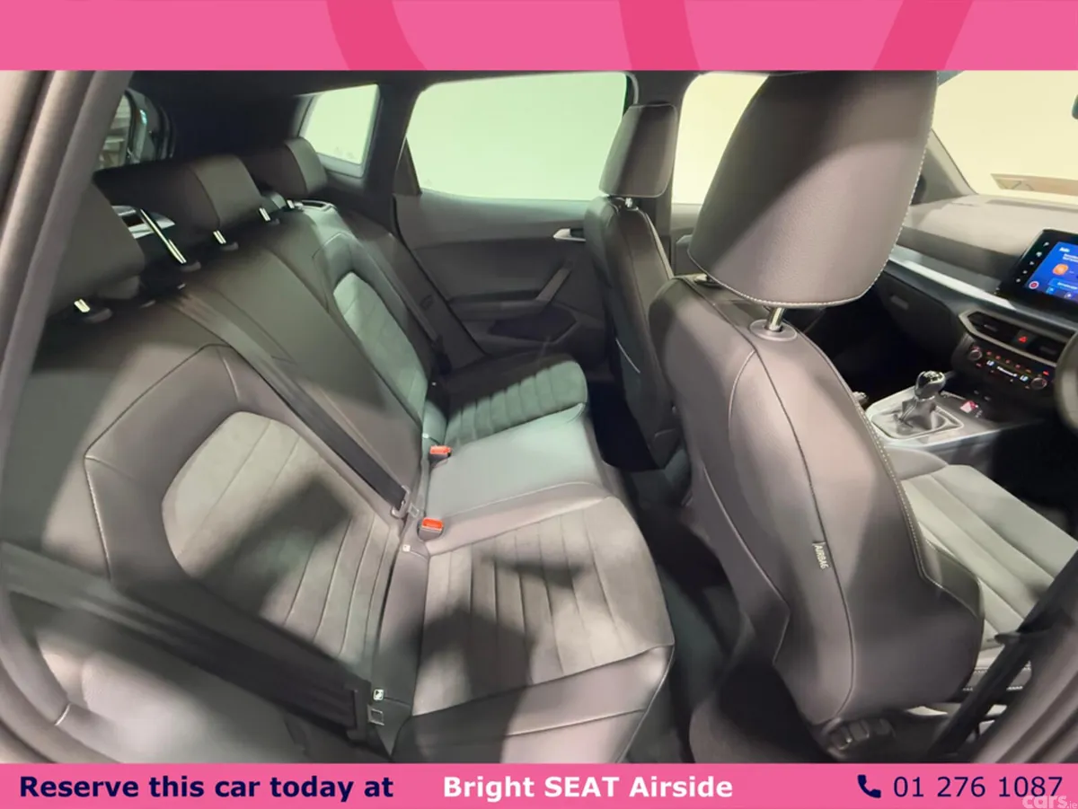 SEAT Arona Hatchback, Petrol, 2025, Green