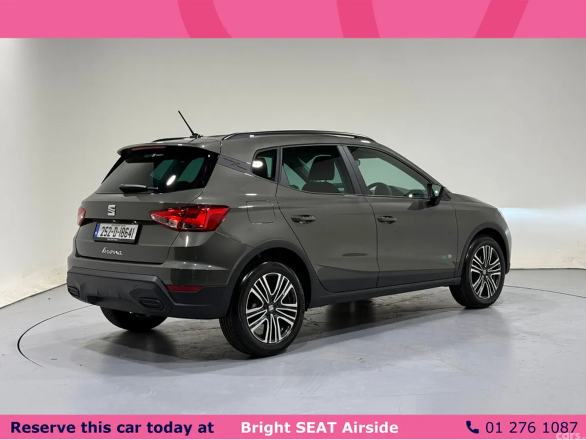 SEAT Arona Hatchback, Petrol, 2025, Green