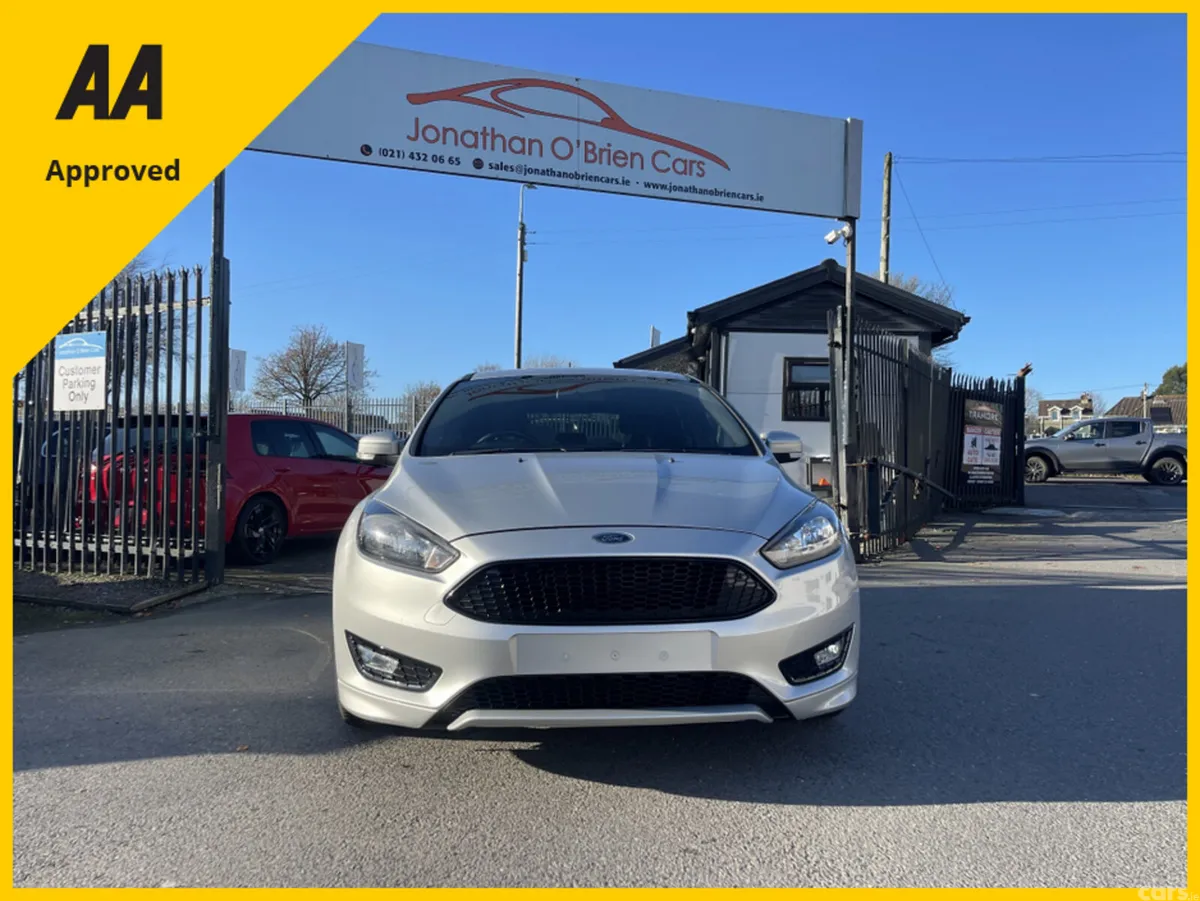 Ford Focus Hatchback, Petrol, 2018, Silver