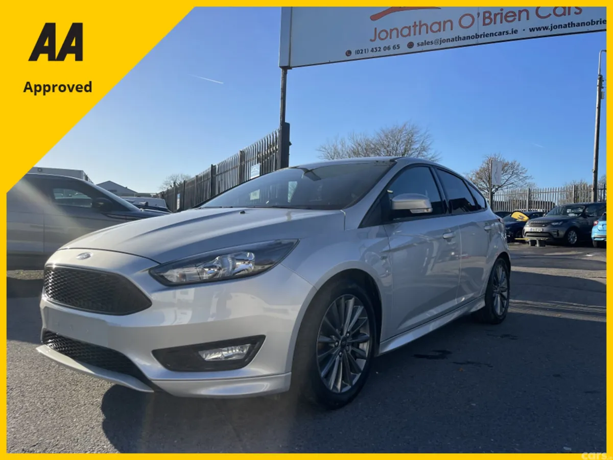 Ford Focus Hatchback, Petrol, 2018, Silver