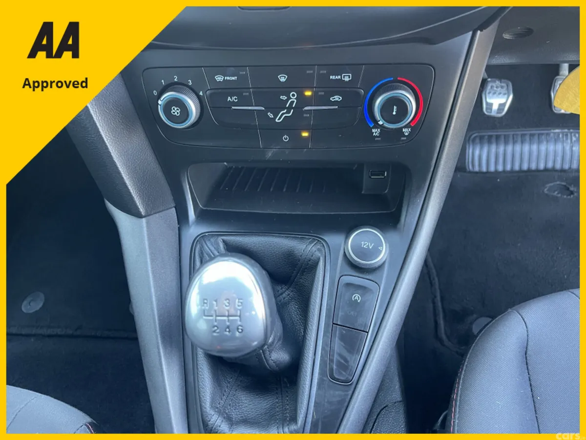 Ford Focus Hatchback, Petrol, 2018, Silver