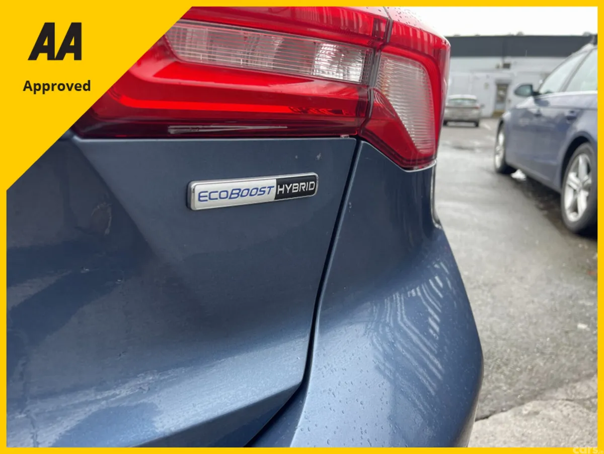 Ford Focus Hatchback, Petrol, 2021, Blue