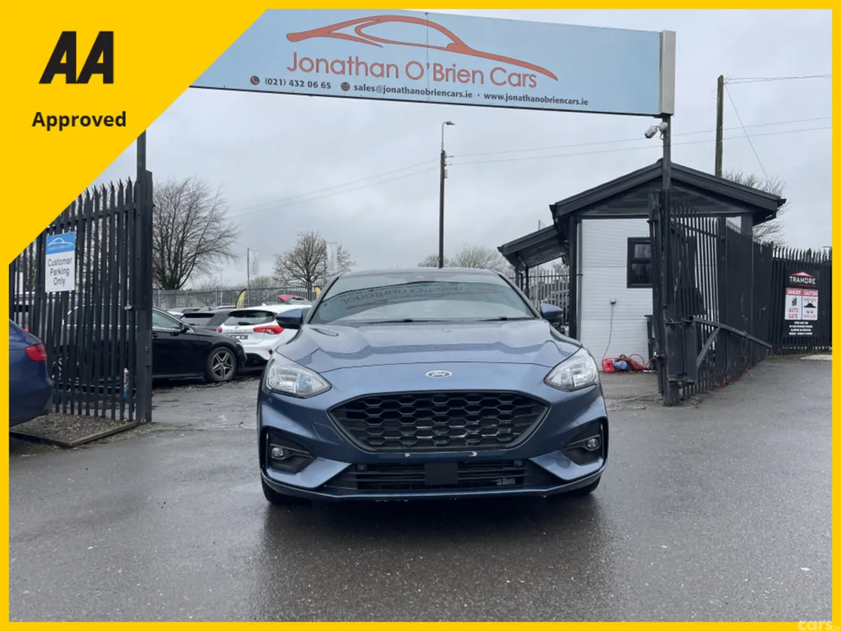 Ford Focus Hatchback, Petrol, 2021, Blue