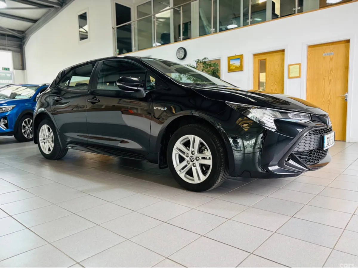 Toyota Corolla Hatchback, Petrol Hybrid, 2022, Black